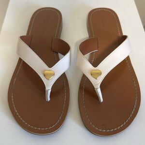Coach Ellis Leather Thong Sandal Gold Heart White & Brown Size 8.5